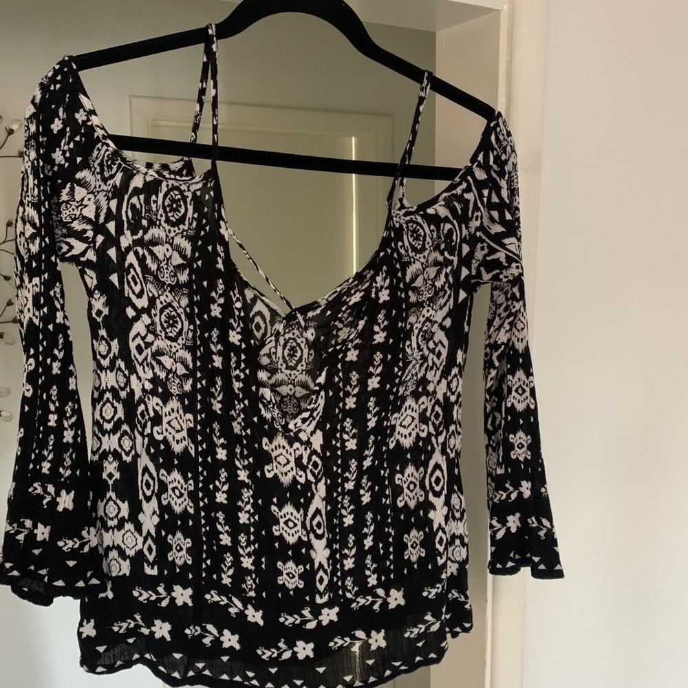 Cold shoulder Bohemian print blouse